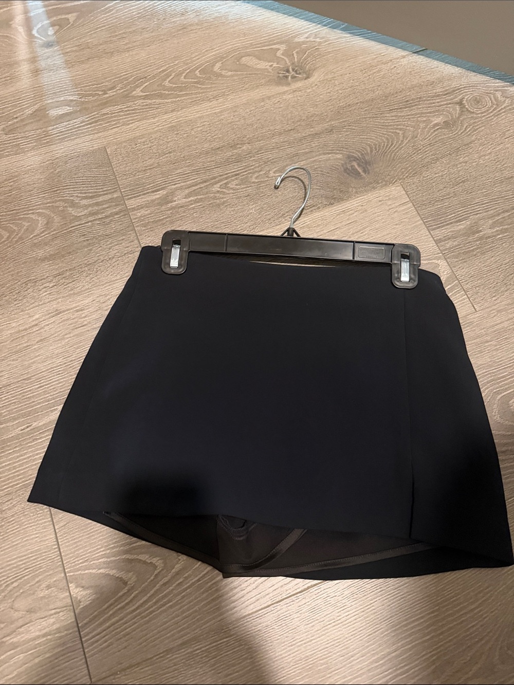 Aritzia Black Crepe Mini Skort